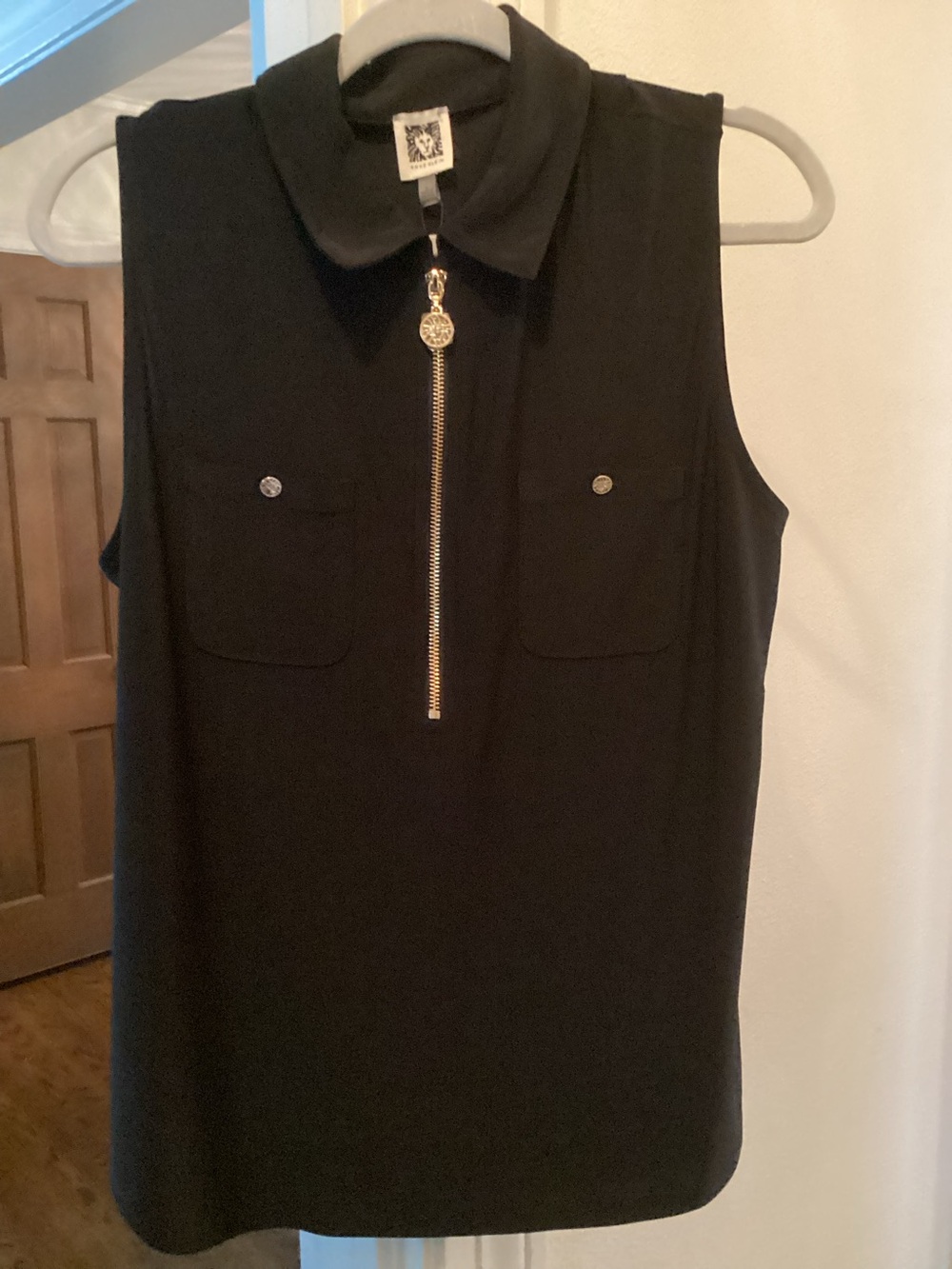 Anne Klein sleeveless knit top (L)